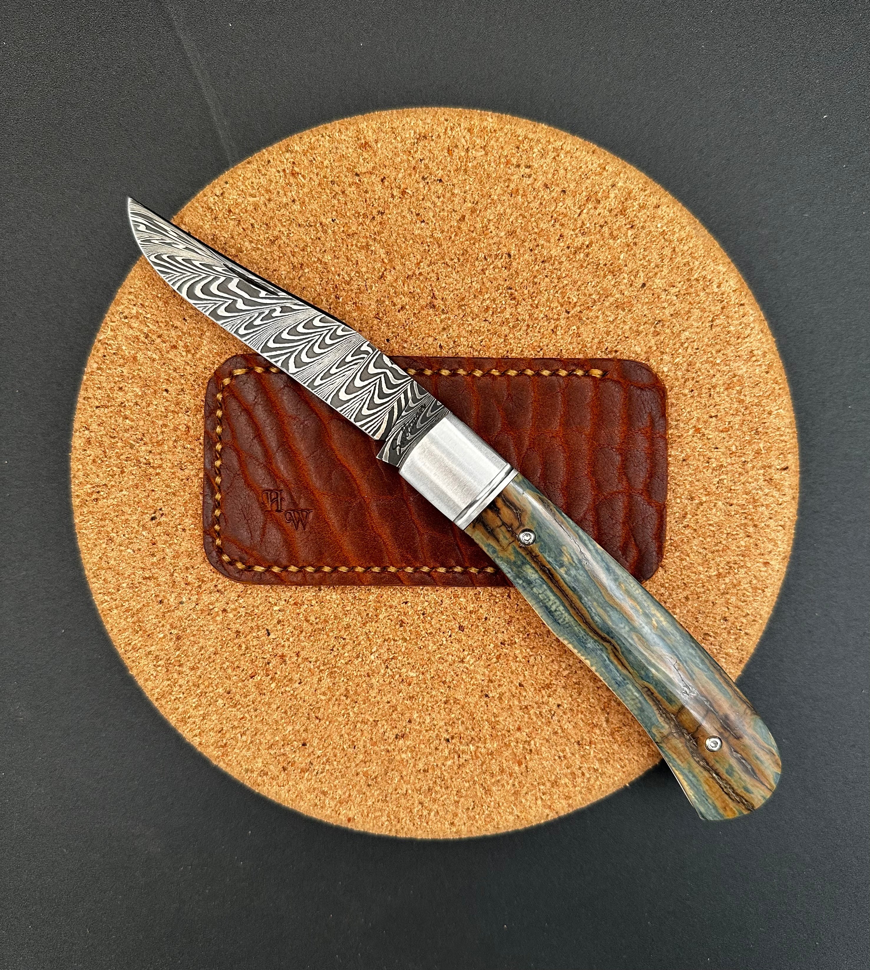 1/2 feather folder