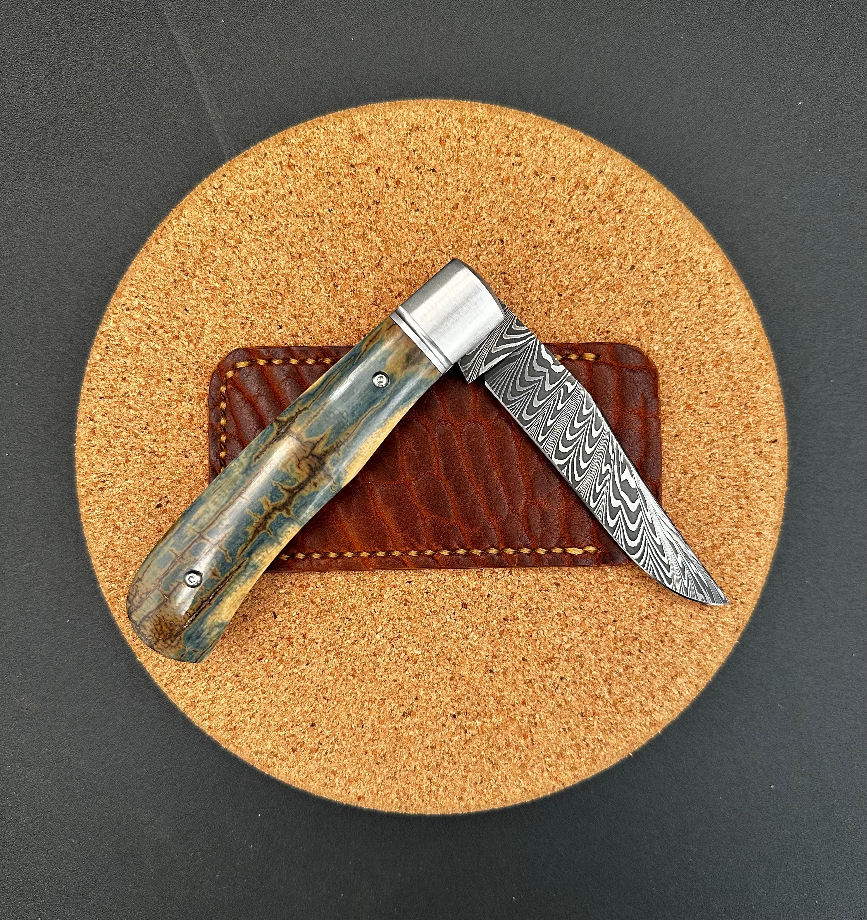 1/2 feather folder