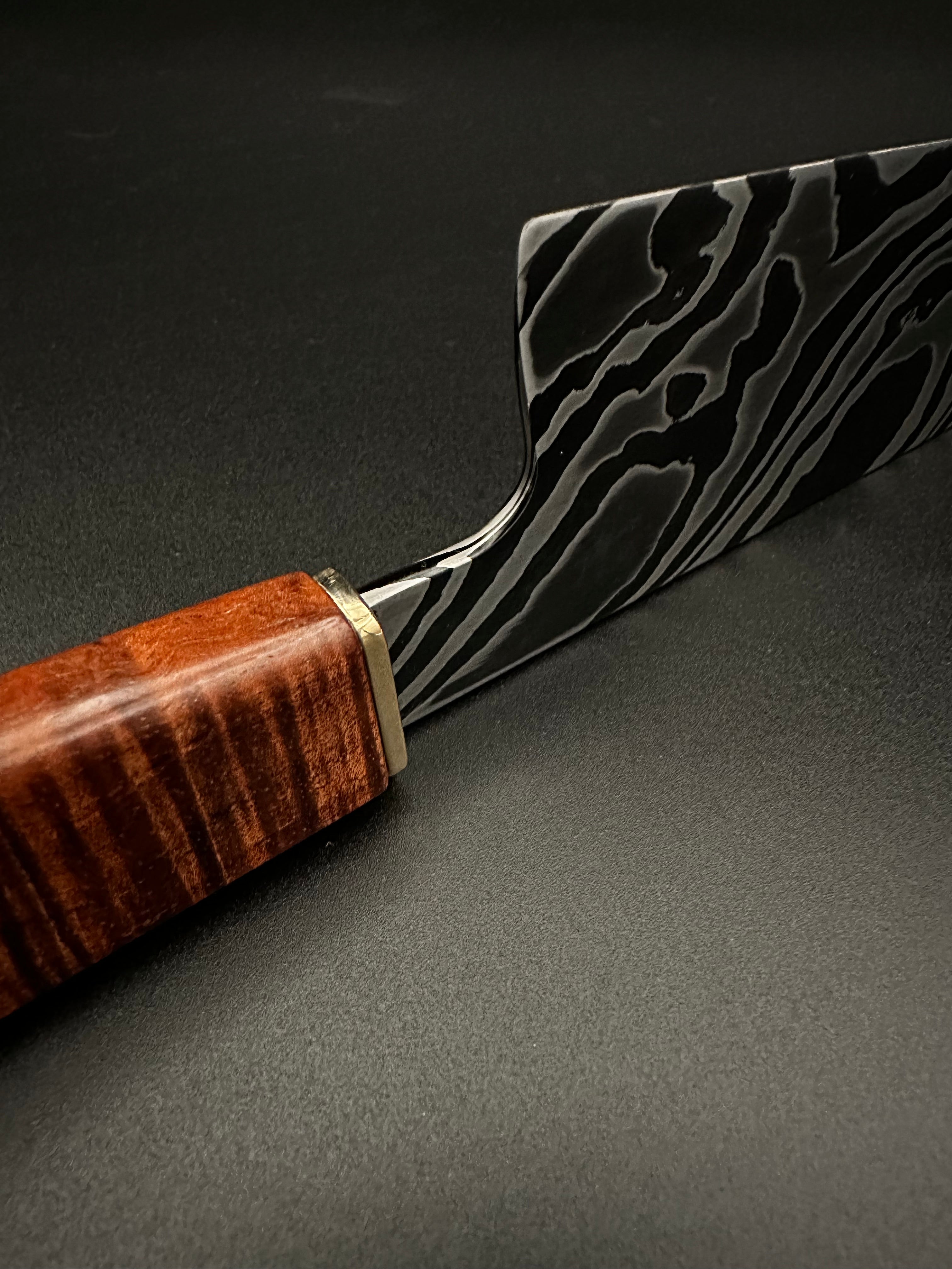 twist damascus chef knife